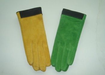 Motorcycle gloves